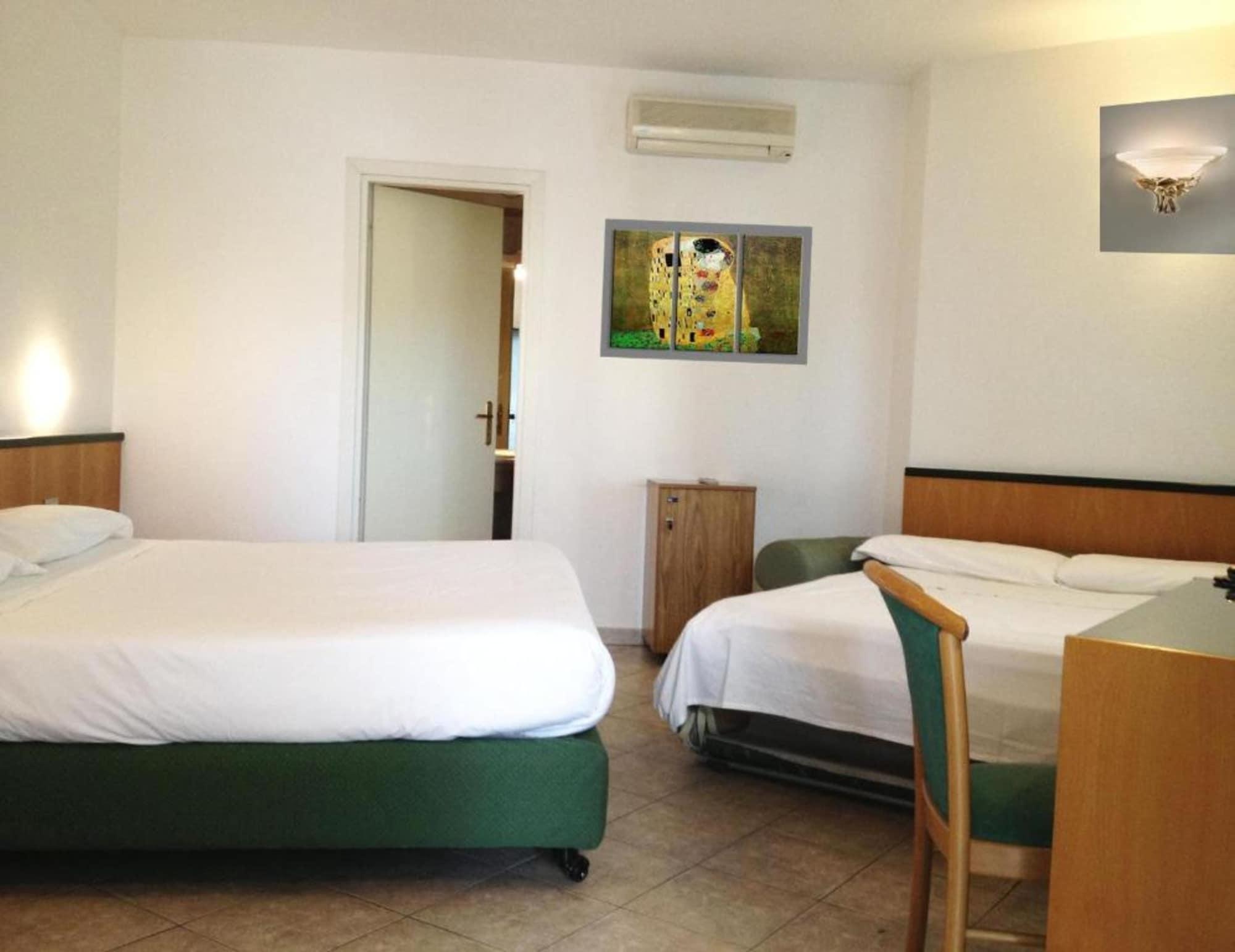 Hotel Ambrosio La Corte Olbia Ngoại thất bức ảnh