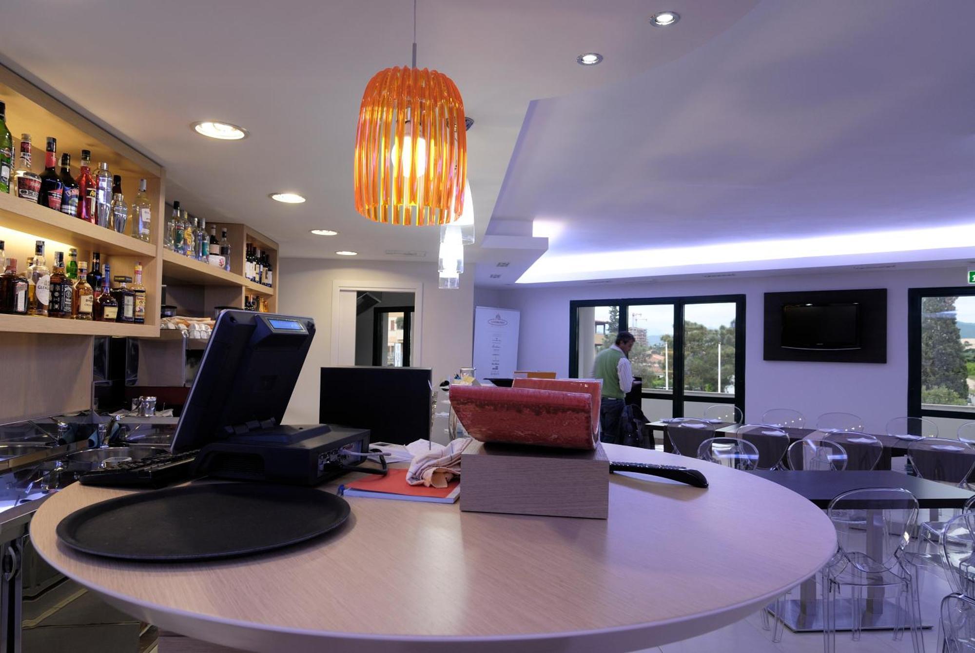 Hotel Ambrosio La Corte Olbia Ngoại thất bức ảnh